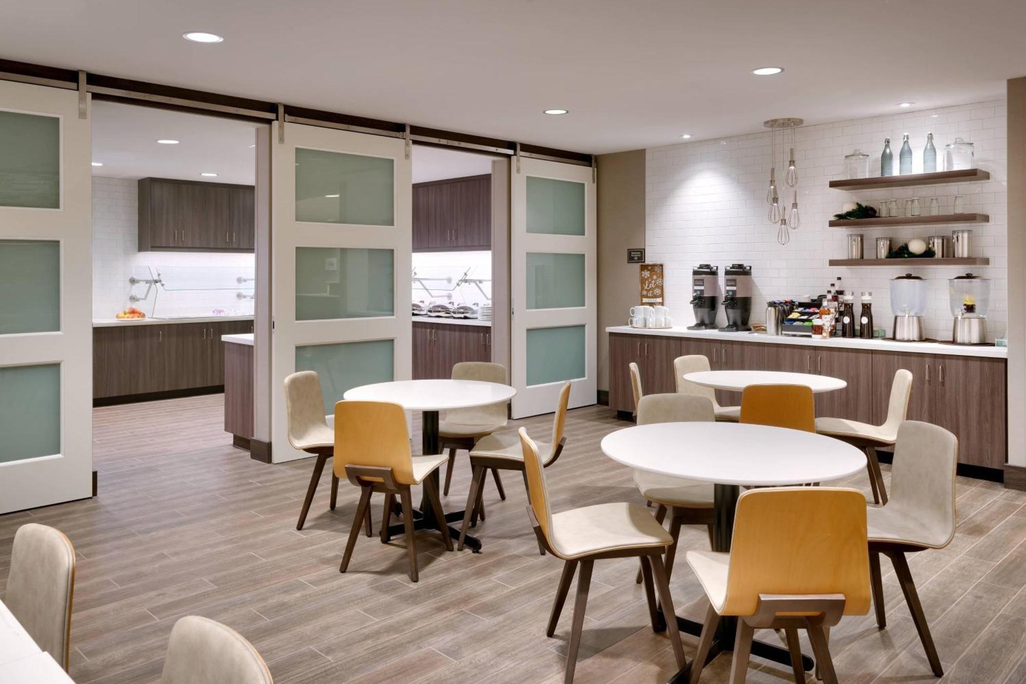 Hotel By Marriott Phoenix West/avondale 3*